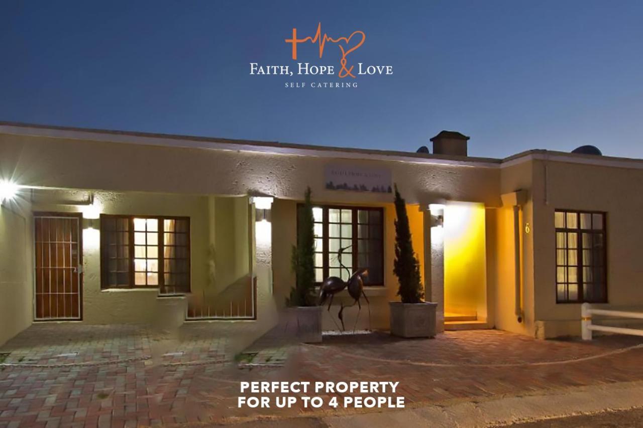 Faith, Hope & Love Self Catering Port Elizabeth Zewnętrze zdjęcie